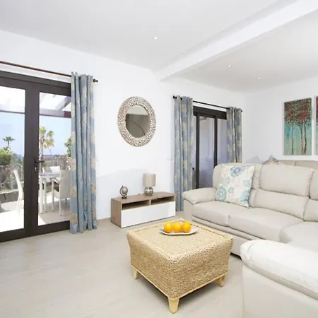 Villa Modern In Mojones 4 Bedrooms Large Heated Pool Mojones Puerto Del Carmen