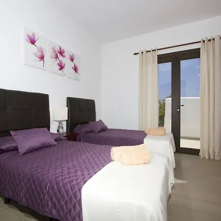 Modern In Mojones 4 Bedrooms Large Heated Pool Mojones