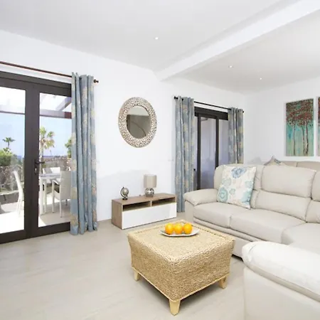 Modern In Mojones 4 Bedrooms Large Heated Pool Mojones Puerto Del Carmen فيلة *