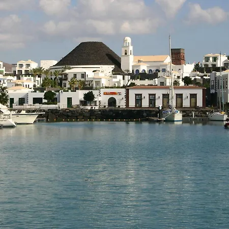 Modern In Mojones 4 Bedrooms Large Heated Pool Mojones Puerto Del Carmen فيلة